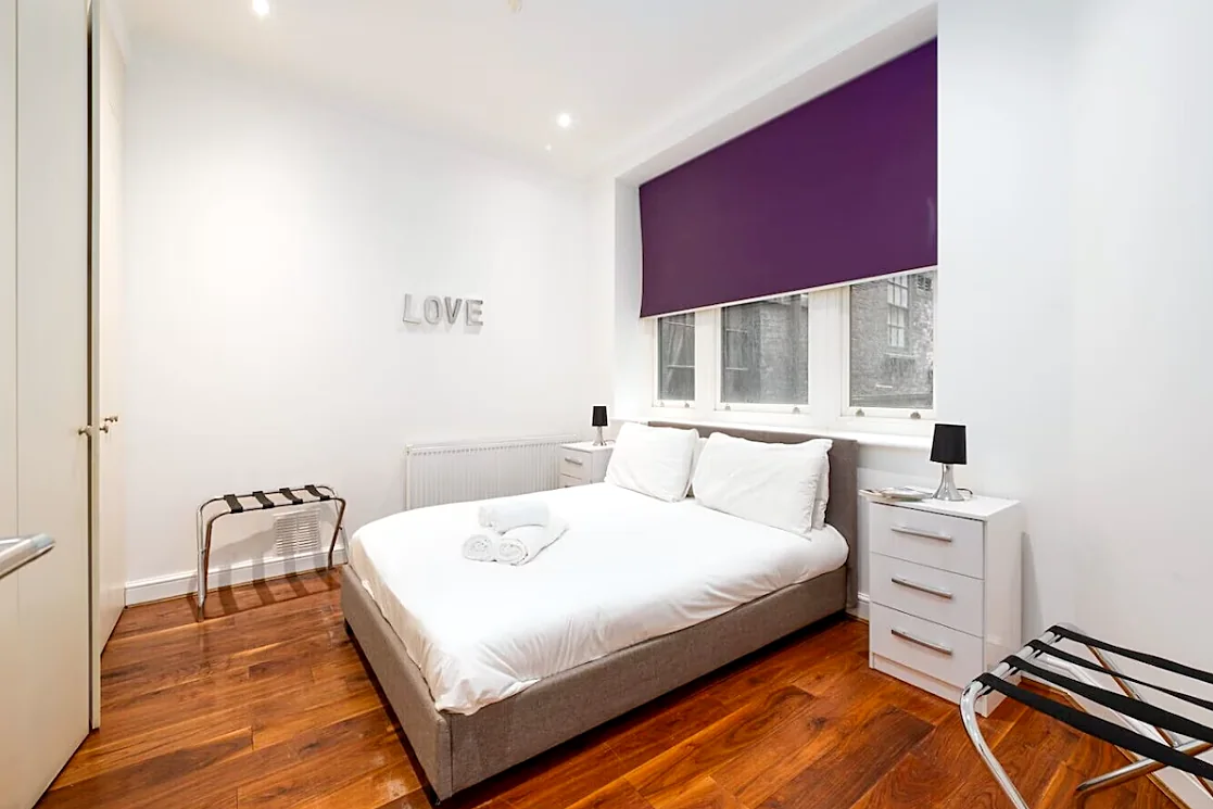 Double bedroom with bedside tables